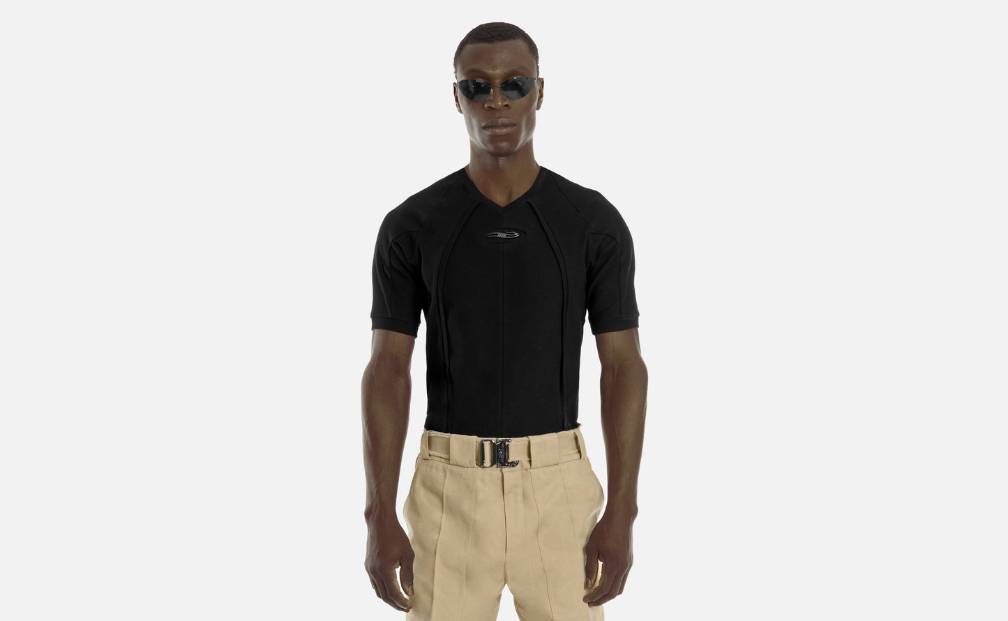 KNIT V-NECK T-SHIRT