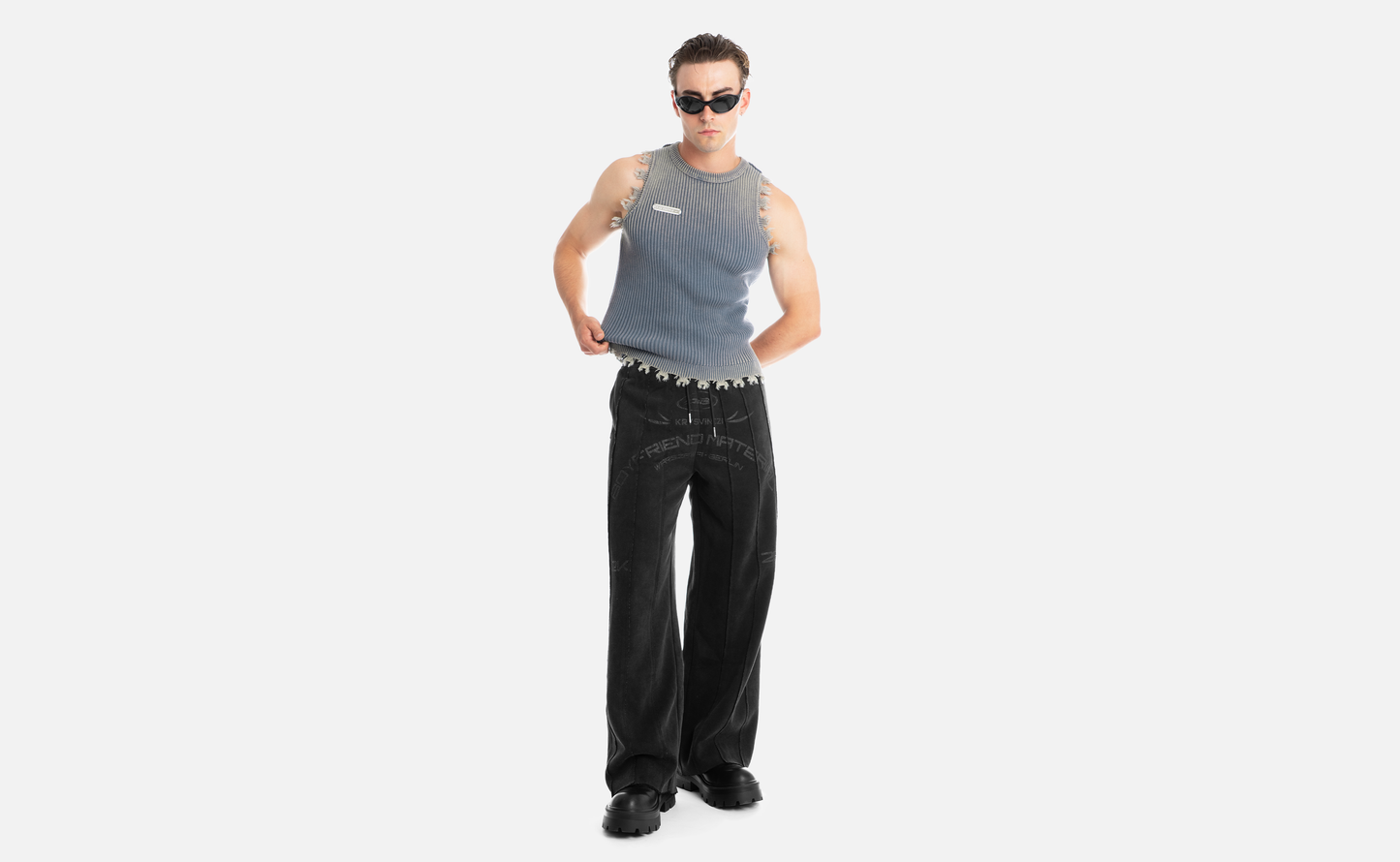 BOYFRIEND MATERIAL JOGGER