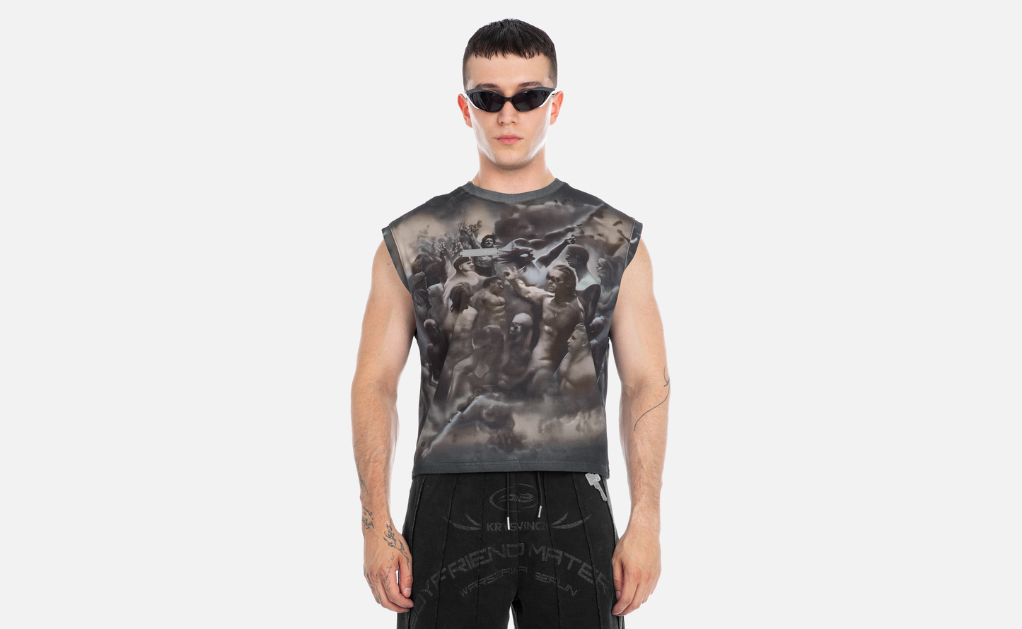 COMMUNITY MUSCLE TOP