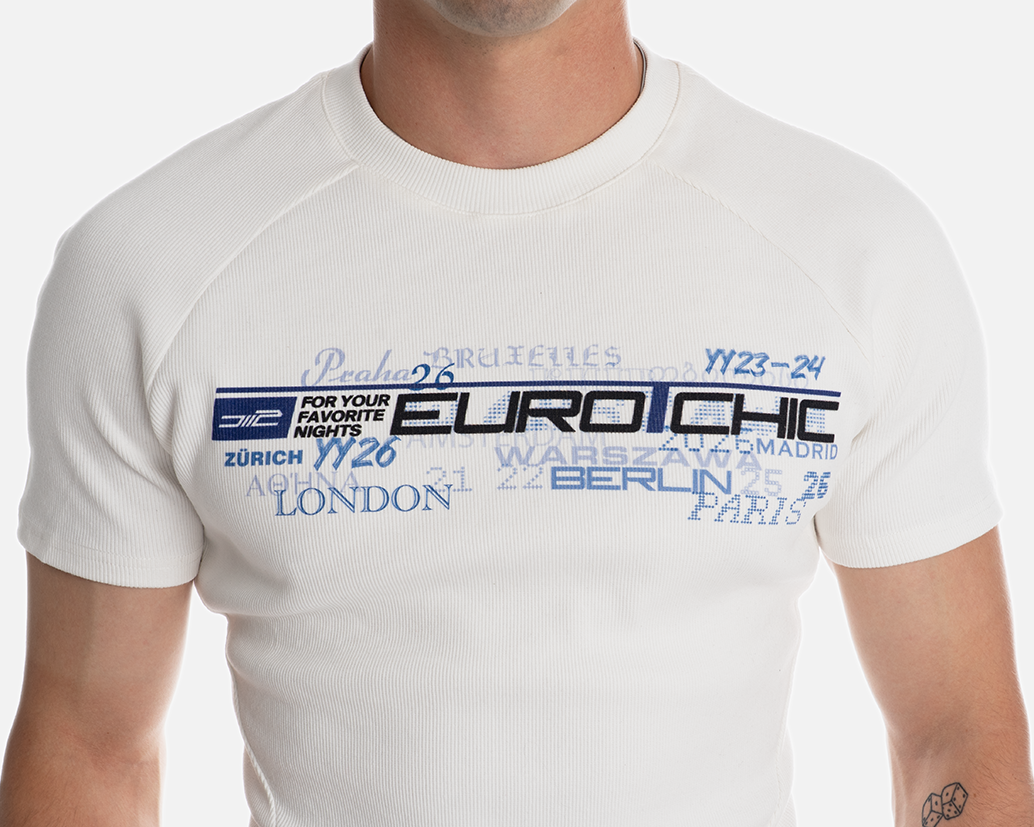 EURO-CHIC T-SHIRT