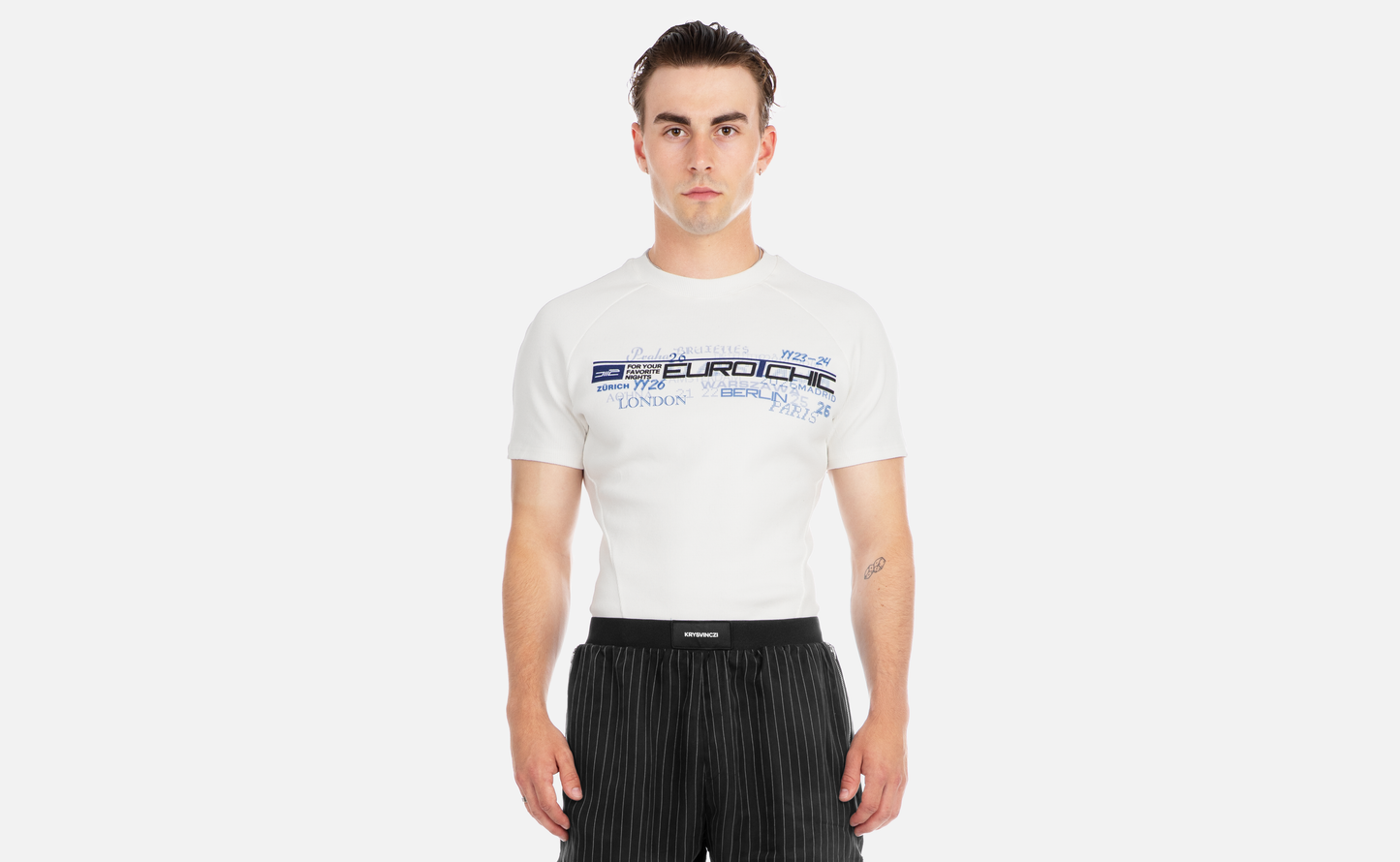 EURO-CHIC T-SHIRT